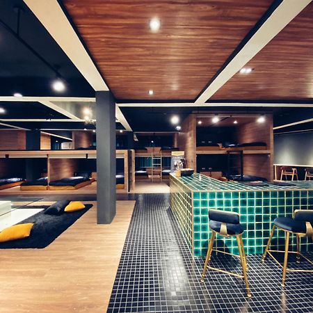 Perbed Hostel-Taichung Station Extérieur photo