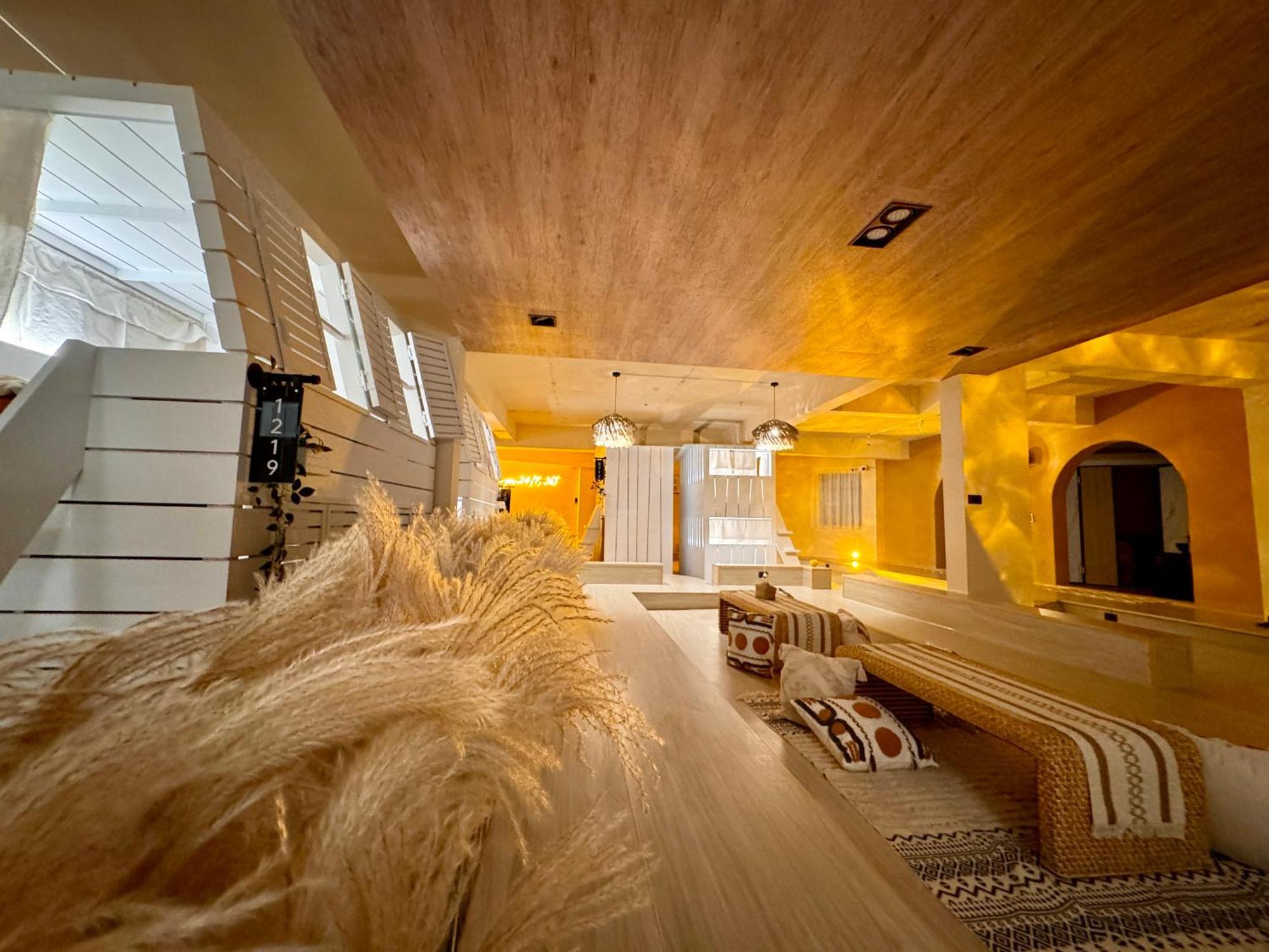 Perbed Hostel-Taichung Station Extérieur photo